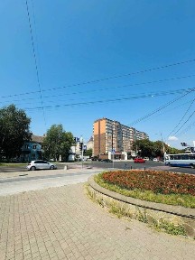 ЦЕНТР 41м2 Здам ФАСАДНЕ приміщення біля Зупинки та Поліклініки з Активним Трафіком