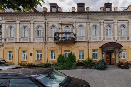 Продаж унікальної історичної будівлі на Подолі - найкраща інвестиція!