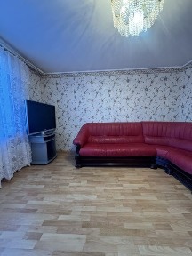 Сдам 3-х комнатную квартиру длительно