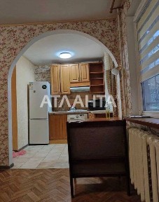 Парк Горького \ Черемушки 1 - кімн Низький поверх