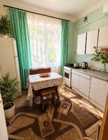 Сдам 2-х ком. квартиру 12 Квартал, ул. Казакевича ( Мирослава Скорика) ! 1-й этаж!