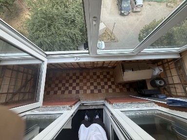 Від власника. 2 кім. Кв, 45м 2, район кругу (привокзальний ринок), 4 поверх