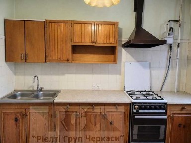 Продаж 3-кімнатної квартири в районі Сєдова