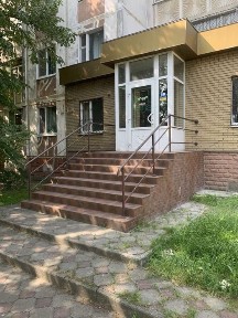 Здам приміщення по Небесної Сотні 90 кв