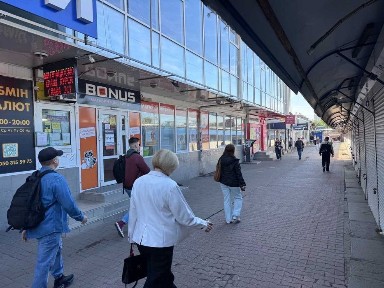 Оренда комерційного приміщення біля метро Дарниця