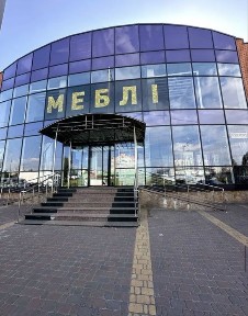 Оренда фасадного приміщення 500м2 біля ТЦ Квітень