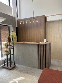 Оренда фасадного приміщення під офіс, магазин штурму, косметичний кабінет, 122 м2. м. Арсенальна, вул. Князів Острозьких 8Б, БЦ М8