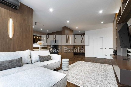 Продаж 3к квартири 112м2 ремонт Ярославів Град Бульварно-Кудрявська 17А центр