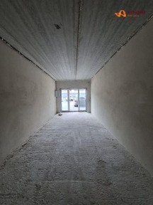 Продам компактне фасадне комерційне приміщення в Містечко центральне 24.5 м 2
