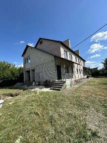 Продається 2-х кімнатна квартира в смт. Гребінки