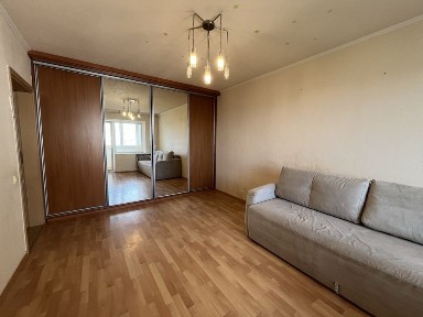 Продам 3к квартиру Яновського/Соломянська/Лобановського/