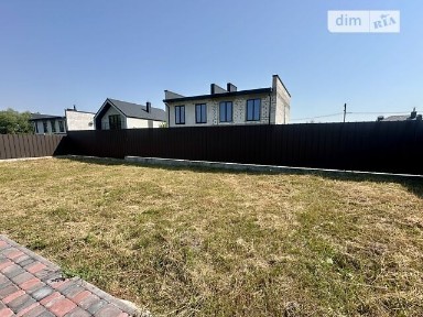 Продаж 1 поверхового будинку з ділянкою на 6 соток, 132 кв. м, 3 кімнати, на вулиця Євгена Плужника 10 • ID 34616459