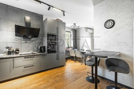 Продаж будинку 152 м з ремонтом та басейном Старі Петрівці