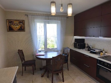 Продаж 3-кімнатної квартири 98.2 м², Здолбунівська вул., 13
