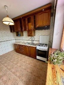 Продаж 4-кімнатної квартири в районі Мототрек!