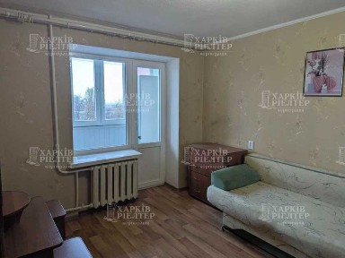 FE S4 Продається чиста, охайна 3 кімнатна квартира на Залютино по вул. Старопрудна 8