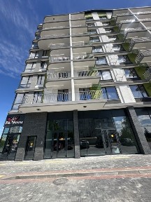 Приміщення для Вашого бізнесу в новобудові, що збудована на місці Старого Томаса!