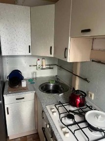 1 кім в ЦЕГЛЯНОМУ БУДИНКУ в житловому стані в районі КАЛИНОВОЇ (720797)