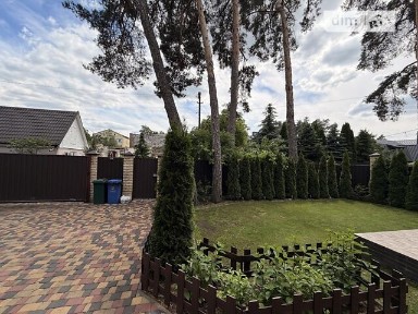 Продаж 2 поверхового будинку з верандою і ділянкою на 4.08 сотки, 252.9 кв. м, 5 кімнат, на вул. Українська • ID 34618983