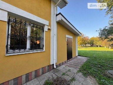 Продаж 2 поверхового будинку з ділянкою на 9 соток, 166.2 кв. м, 4 кімнати, на вул. Київська • ID 34618343