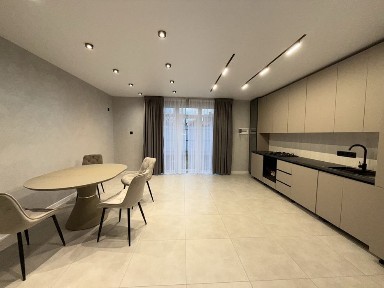 Продаж 2-поверхового таунхауса 93 м2