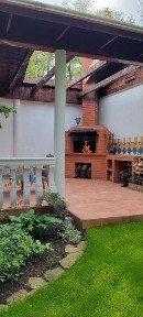 Оренда будинку з басейном і підвалом, 10 хв до Золотого берега