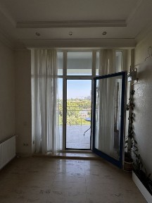 В продаже двухкомнатная квартира в приморском районе. Газовый дом. Центр. Мукачевский переулок