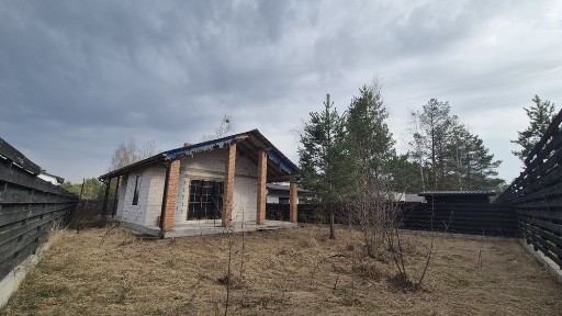Будинок в закритому КМ серед лісу: тиша, свіже повітря, закрите ком'юн