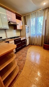 Продам 3к кв улучшенка, м Студенческая, 535 м/р