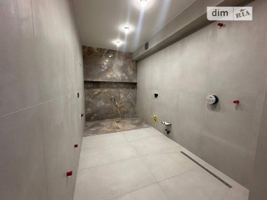 Продаж 3к квартири 136 кв. м на просп. Незалежності • ID 34620647