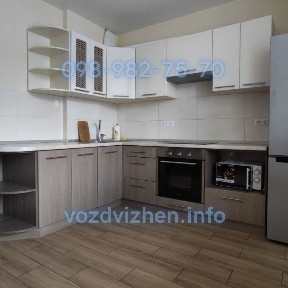 Киев, Драгоманова ул., 2