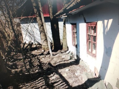 Продається старенький будинок в с. Пасинки !