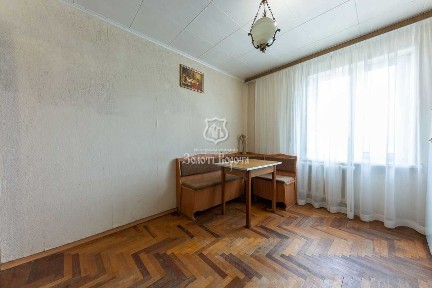 Продаж 1-кімнатної квартири 42 м², Клавдіївська вул., 24