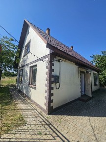 Дом с садом в пригороде Одессы