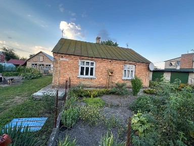 Продам будинок в м Луцьку вул Чернишевського