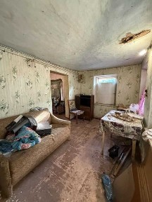 Будинок з власним подвір'ям в районі Сади.