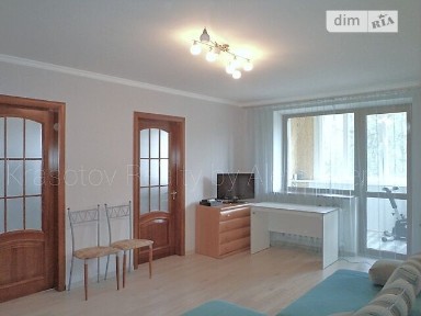 Продаж 3-кімнатної квартири 49 м², Маніжна вул., 20