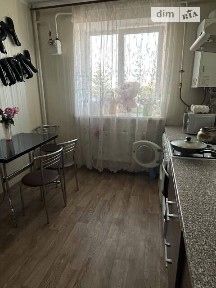 Нижньосироватська вулиця, район Зарічний, Суми, вул. Нижньосироватська 10 • ID 34576095