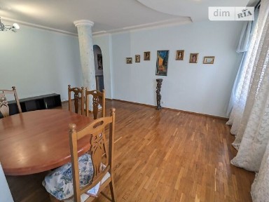 Соборна вулиця, район Ювілейний, Рівне, вул. Соборна 279 • ID 34573992