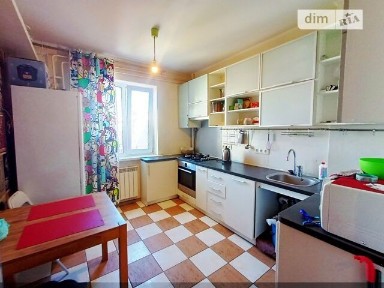 Продам 3-кімнатну квартиру 72м Урлівська 1/8 Ремон Меблі Техника Метро
