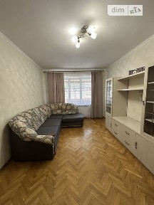 Млинівська вулиця, район Авторинок, Рівне, вул. Млинівська 33 • ID 34564249