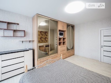 Продаж 2к квартири 71 кв. м на вул. Прорізна 9 • ID 34559784