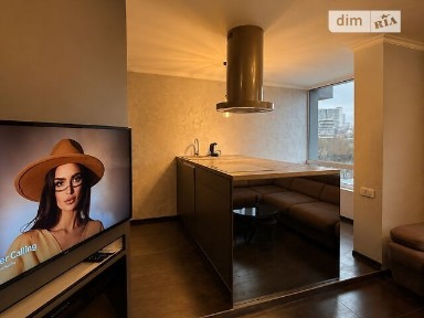 Продаж 2к квартири 74 кв. м на вул. Маккейна Джона 7 • ID 34551026