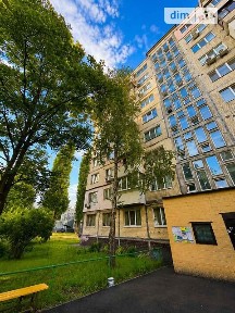 Жмеринська вулиця, мікрорайон Борщагівка, район Святошинський, Київ, вул. Жмеринська 22 • ID 34550448