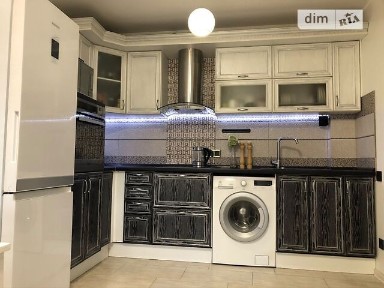 Довготривала оренда 2к квартири на вул. Регенераторна 4-3К • ID 34516206