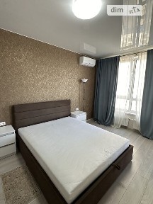 Миколи Бажана проспект, район Дарницький, Київ, метро Славутич, просп. Миколи Бажана 1А • ID 33937016