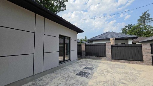 Ворзель, вул. Курортна (лісова частина). ОДНОПОВЕРХОВИЙ будинок на 6 сотках в ЦЕНТРАЛЬНІЙ частині! ГАЗИФІКОВАНИЙ! Без комісії