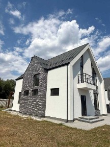 Сучасний будинок, 164м2 в передмісті Києва