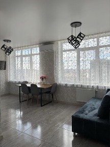 Київ, Дарницький, вулиця Братів Чибінєєвих 8 Б