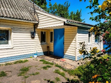 Продаж будинку та землі 37 соток, 8 км від Міста Миргород, село Шахворостівка, Не потребує вкладень, заходь і живи.